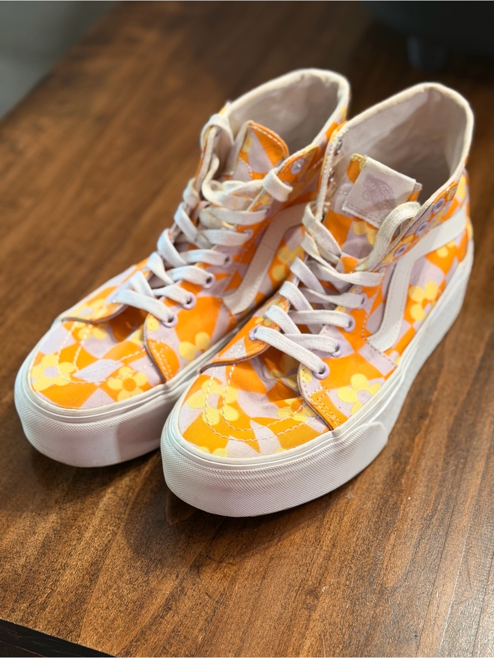 Vans Women’s Orange and White Floral High-Top Platform Sneakers Size 9